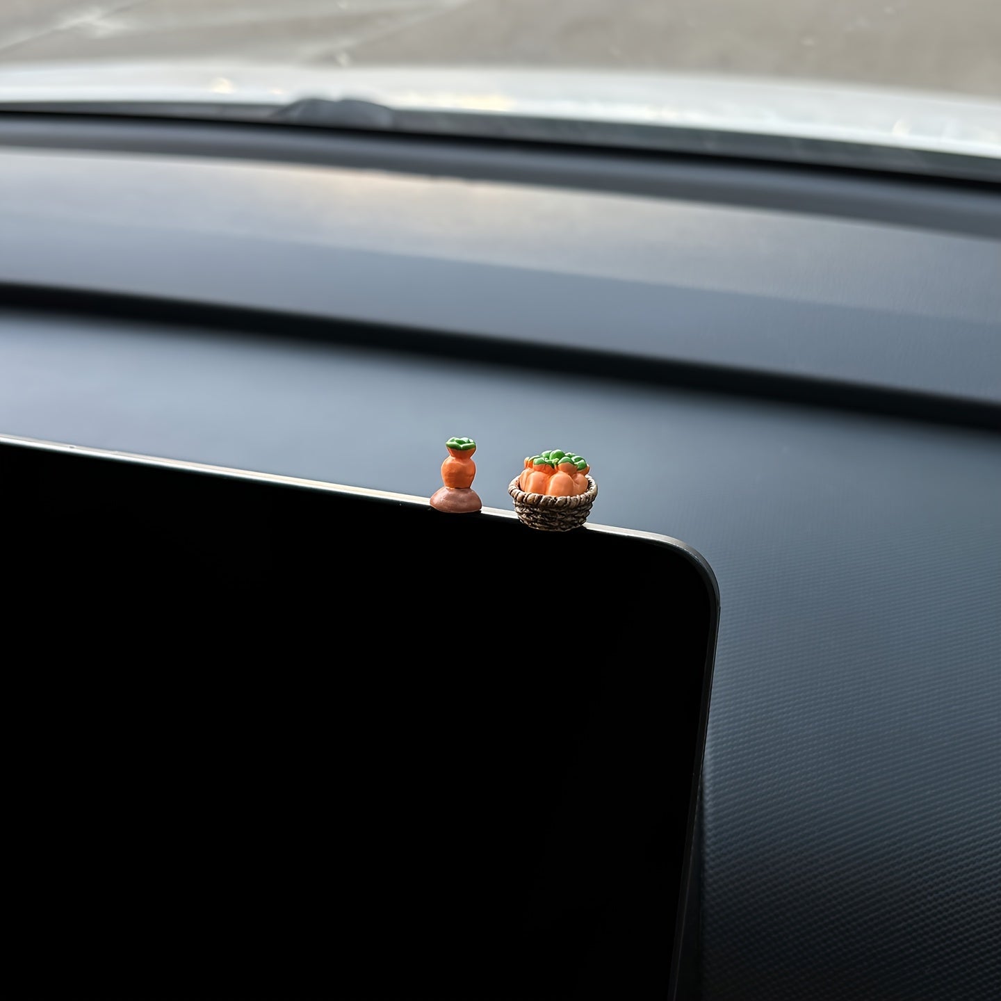 8pcs Set of Rabbit Car Screen Small Ornaments for Central Control Display, Poppin' Dolls for Women's Car Interior Decoration